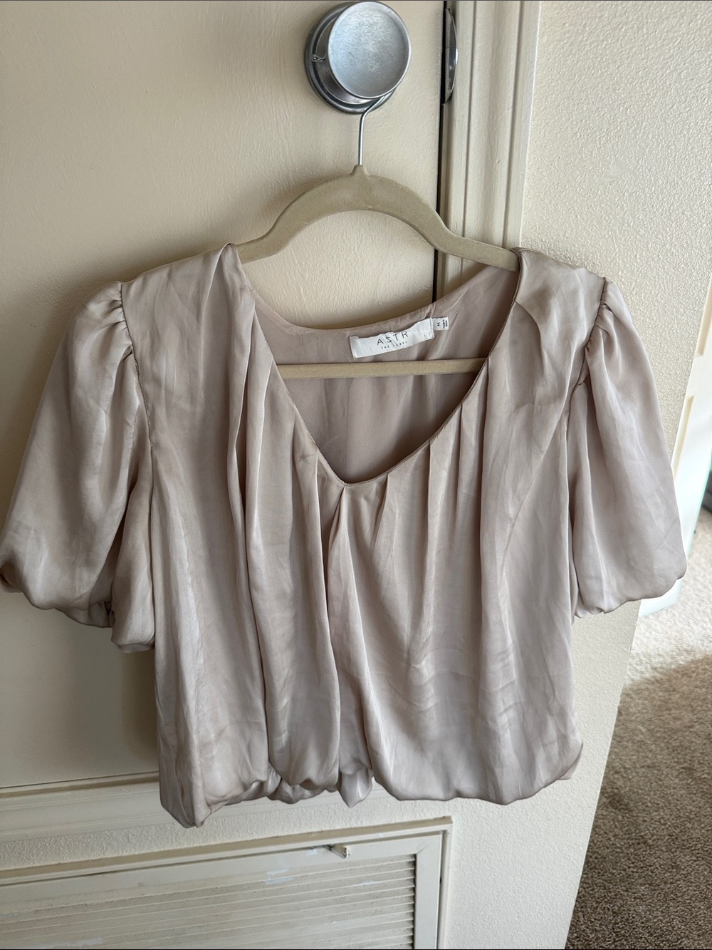 Astr Puff-Sleeve Satin Blouse in Light Cream